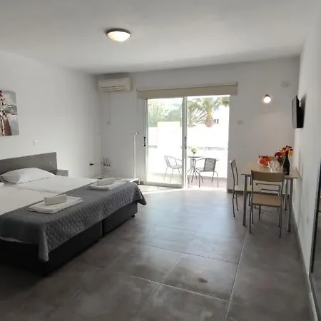 Nissi Avenue 64 1 - Luxcyservices شقة