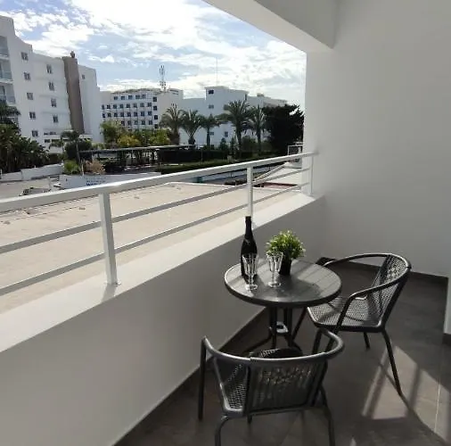 Nissi Avenue 64 1 - Luxcyservices *