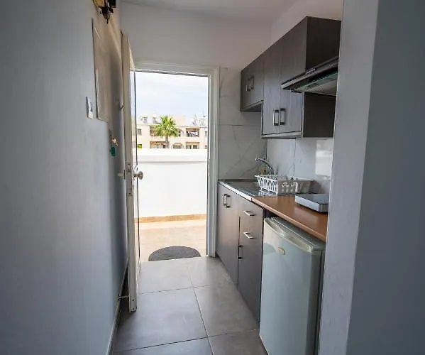 アパート Nissi Avenue 64 1 - Luxcyservices