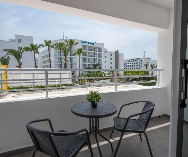 Nissi Avenue 64 1 - Luxcyservices アパート *