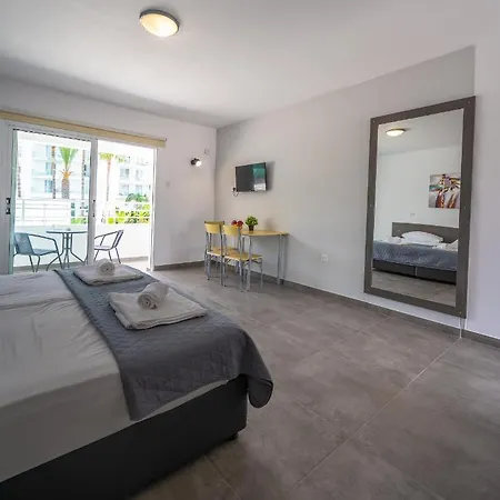 Nissi Avenue 64 1 - Luxcyservices Apartament