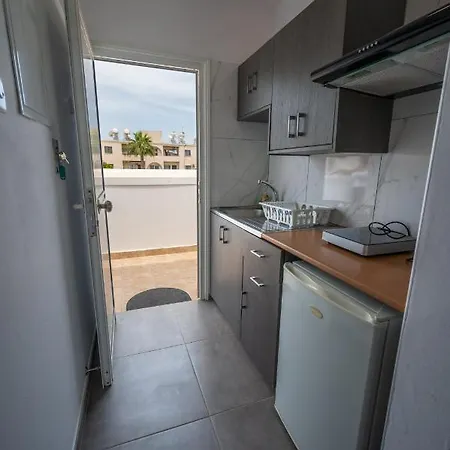 Apartament Nissi Avenue *